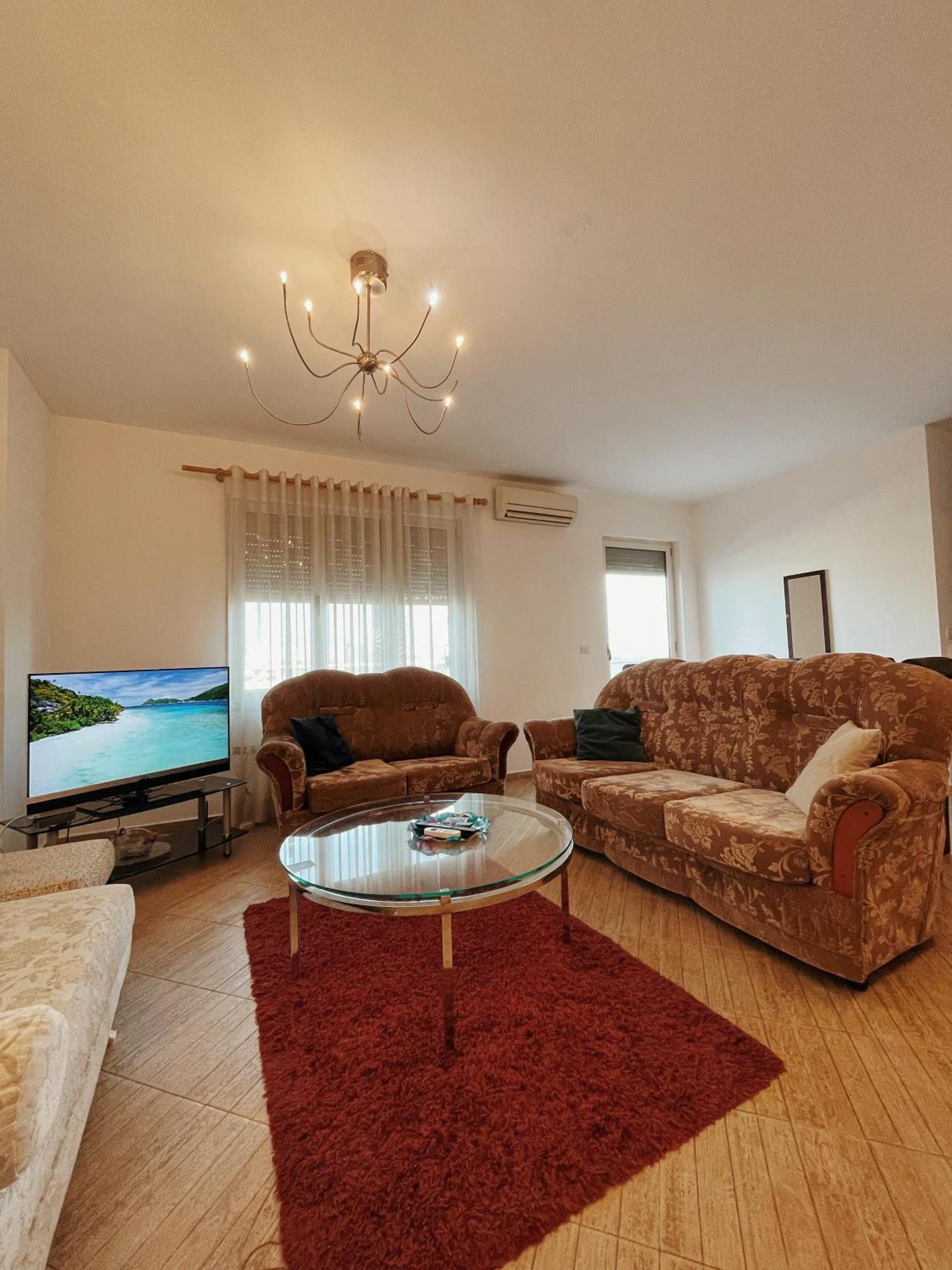 Lovely Apartment Tiranë Eksteriør bilde