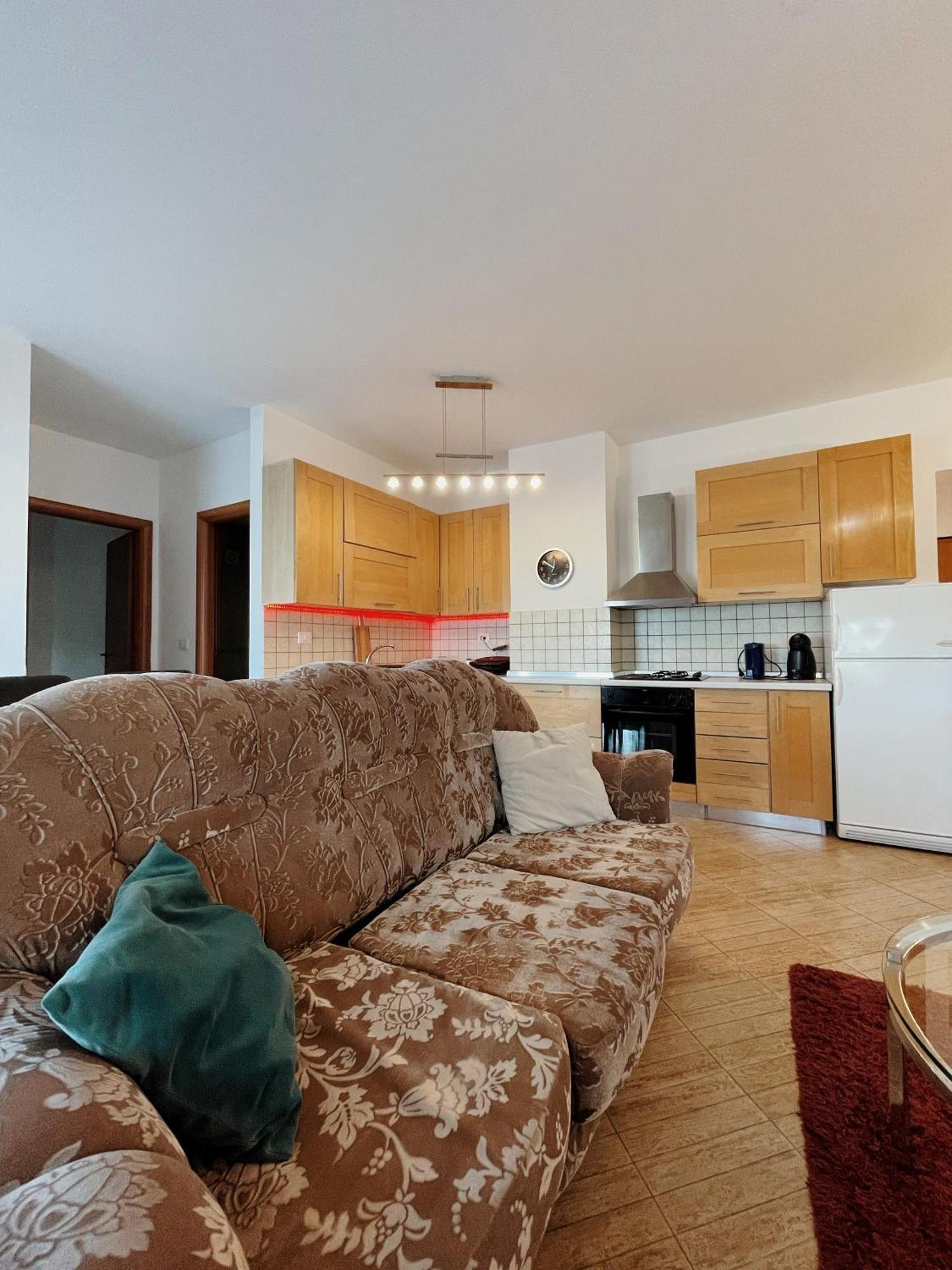 Lovely Apartment Tiranë Eksteriør bilde