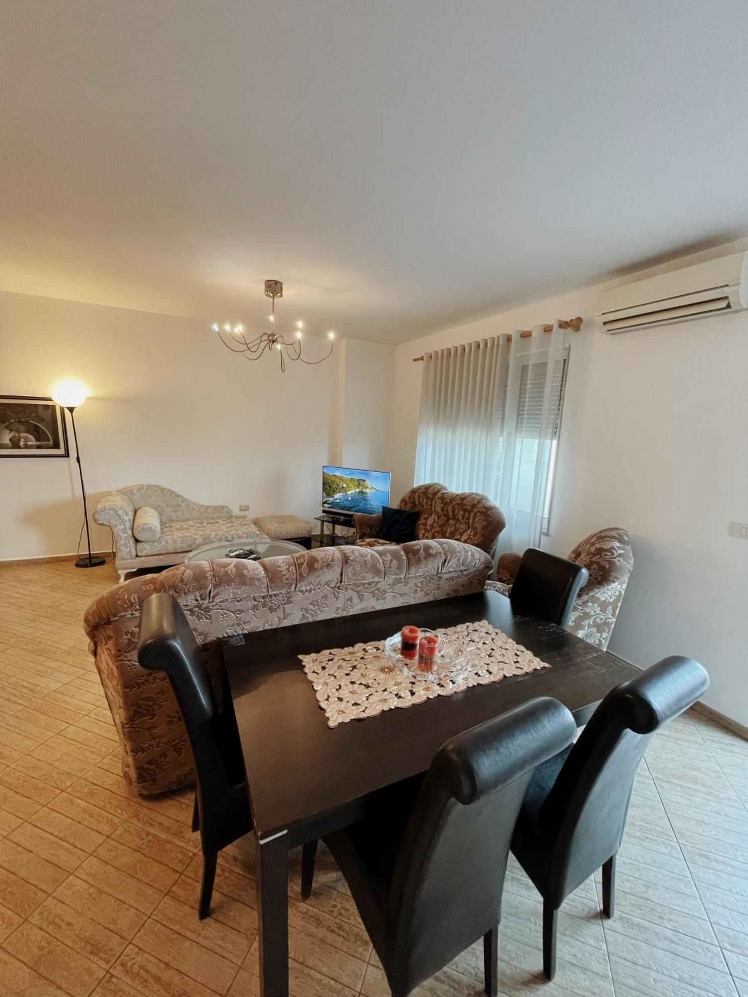 Lovely Apartment Tiranë Eksteriør bilde
