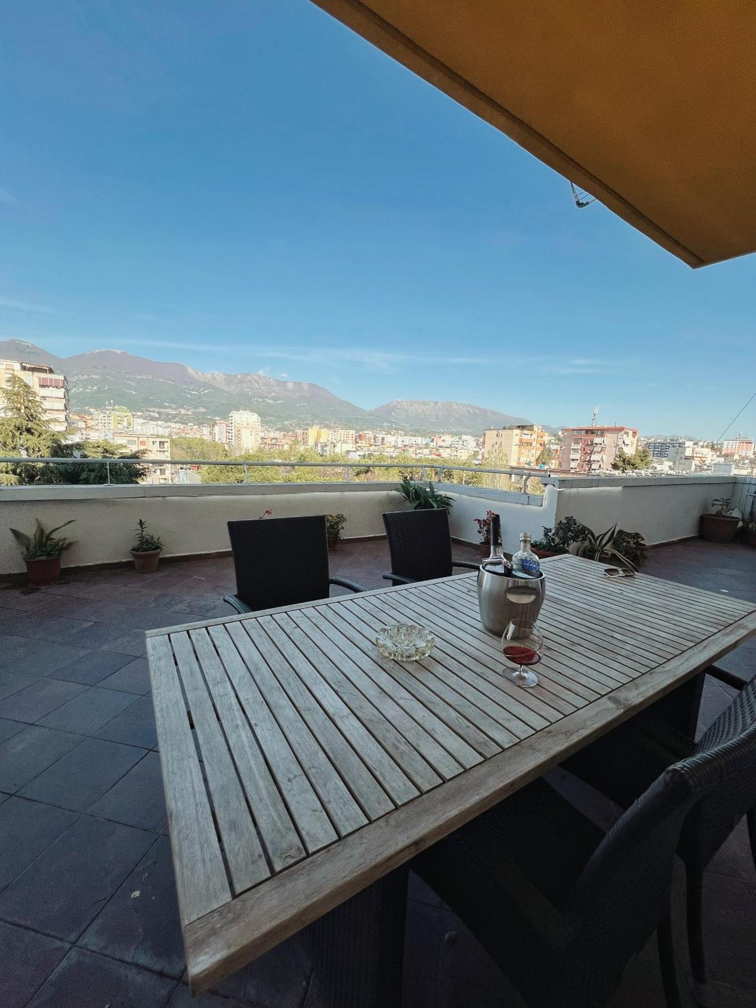 Lovely Apartment Tiranë Eksteriør bilde