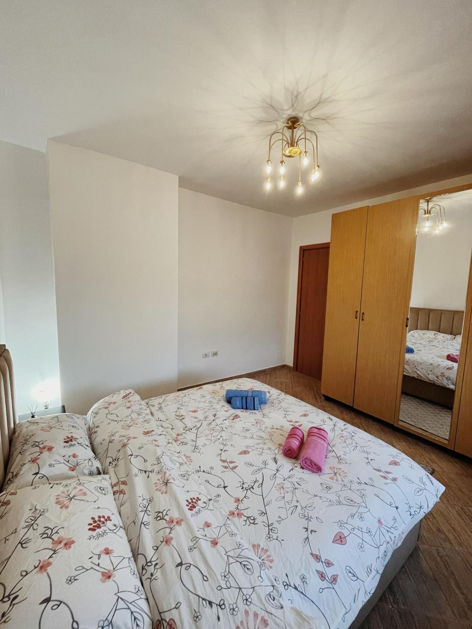Lovely Apartment Tiranë Eksteriør bilde